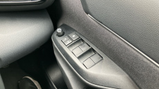 Toyota Yaris Cross 1.5 Hybrid Design 5dr CVT Hybrid Estate